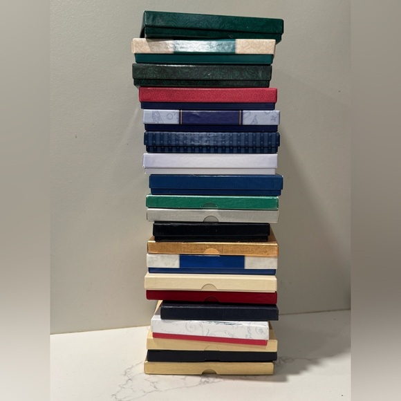 Assorted White House Historical Association Christmas Ornaments - Picture 13 of 14